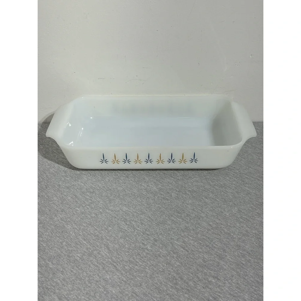 Vintage Anchor Hocking Milk Glass Baking Dish‎ 13x8 Starburst White USA Ovenware